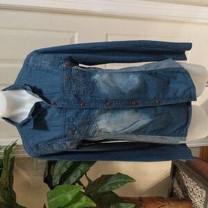 Uuyuk Women's Long Sleeve Button Down Denim Shirt Size Small